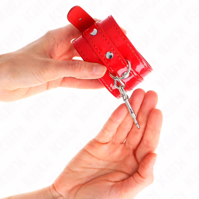 KINK - MUÑEQUERAS CON TACHUELAS ROJO AJUSTABLE 23-33 CM - Imagen 3