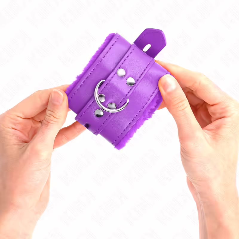 KINK - MUÑEQUERAS FORRADAS CON AGUJEROS CUADRADOS VIOLETA Y CORREA VIOLETA AJUSTABLE 17-29 CM X 6 CM - Imagen 3