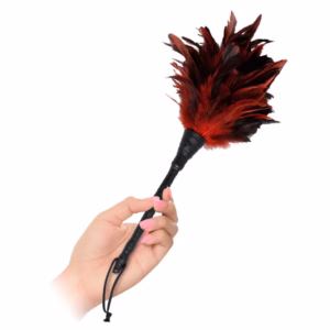 FETISH FANTASY SERIES - PLUMERO FRISKY NEGRO Y ROJO